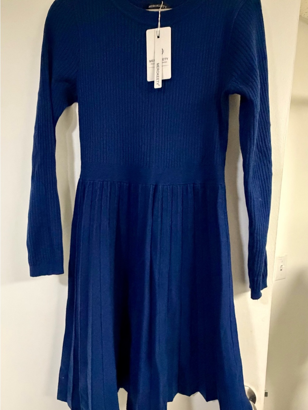 Merokeety Woman’s Navy Blue Long-Sleeve Knit Dress